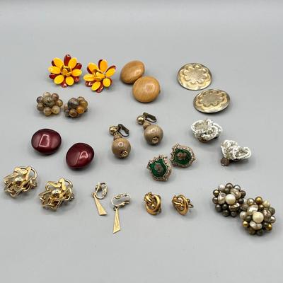 LOT 64: Vintage Clip On Earring Lot - Marvella and More