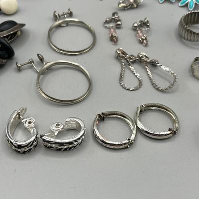 LOT 66: Vintage Clip On and Screwback Earrings