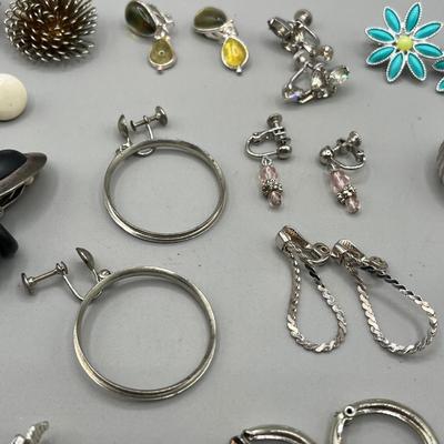 LOT 66: Vintage Clip On and Screwback Earrings
