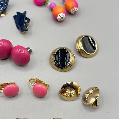 LOT 67: Bright Retro Screwback and Clip On Earring Collection