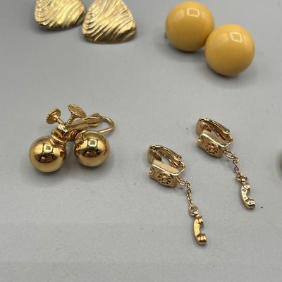LOT 67: Bright Retro Screwback and Clip On Earring Collection