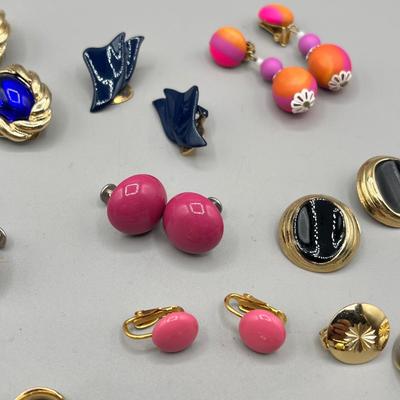 LOT 67: Bright Retro Screwback and Clip On Earring Collection
