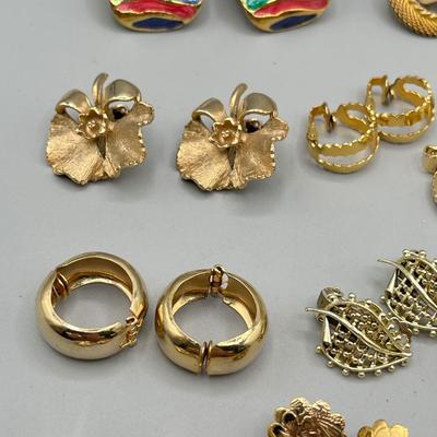 LOT 68: Vintage Gold Toned Earrings - Monet and More