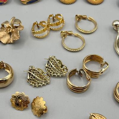 LOT 68: Vintage Gold Toned Earrings - Monet and More