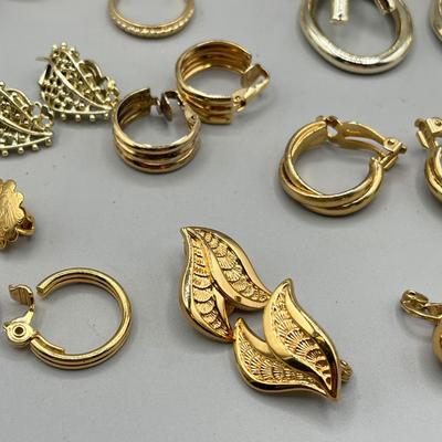 LOT 68: Vintage Gold Toned Earrings - Monet and More