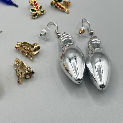 LOT 72: Happy Holidays! Adorable Holiday Themed Earring Collection - 925 Angels and More