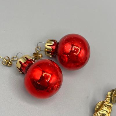LOT 72: Happy Holidays! Adorable Holiday Themed Earring Collection - 925 Angels and More