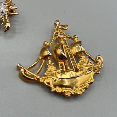 LOT 73: Vintage Pin/Brooch Collection Including Some Birthstone and "Grandma" Pieces