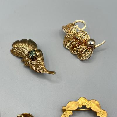 LOT 73: Vintage Pin/Brooch Collection Including Some Birthstone and "Grandma" Pieces