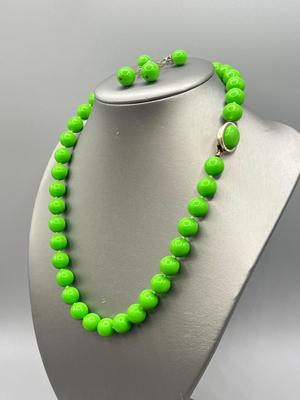 LOT 75: Vintage Jewelry Sets