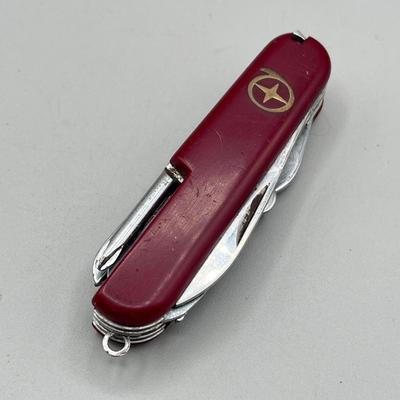 LOT 83: Vintage Pocket Knife Collection