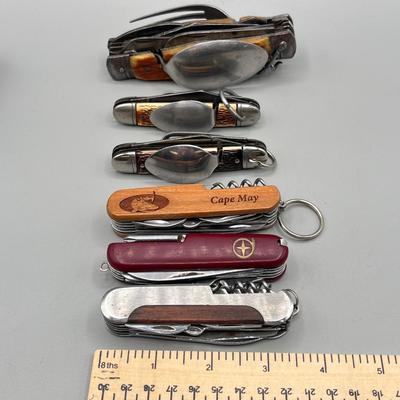 LOT 83: Vintage Pocket Knife Collection