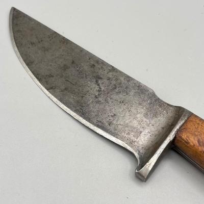 LOT 84: Vintage Fixed Blade Knife Collection