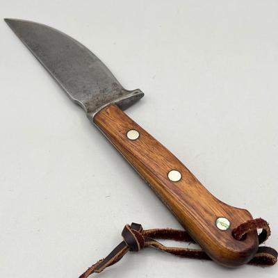 LOT 84: Vintage Fixed Blade Knife Collection