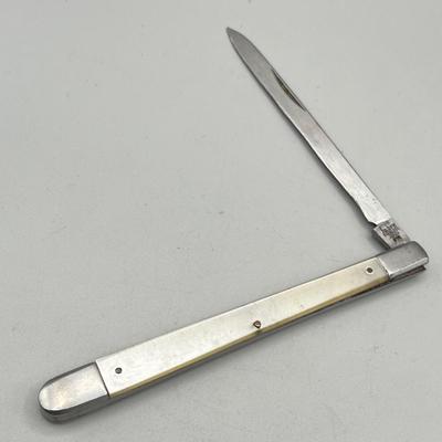 LOT 85: Vintage Pocket Knife Collection