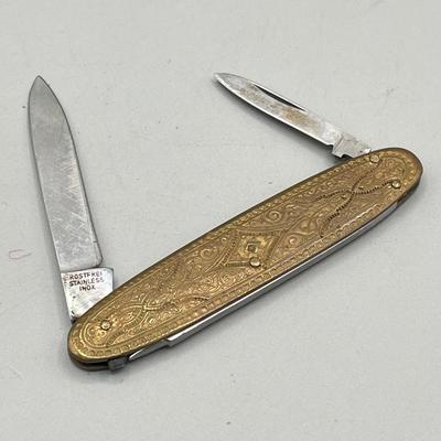 LOT 85: Vintage Pocket Knife Collection