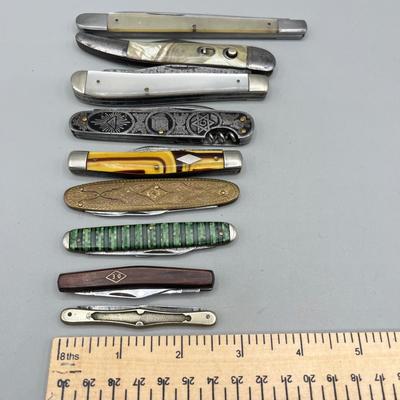 LOT 85: Vintage Pocket Knife Collection