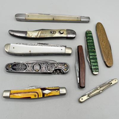 LOT 85: Vintage Pocket Knife Collection