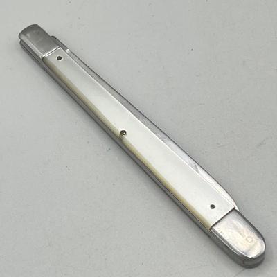 LOT 85: Vintage Pocket Knife Collection