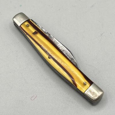 LOT 85: Vintage Pocket Knife Collection