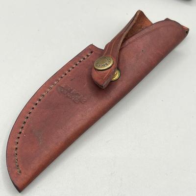 LOT 86: Wooden Handle Fixed Blade Knife Collection