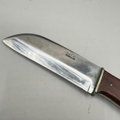 LOT 86: Wooden Handle Fixed Blade Knife Collection