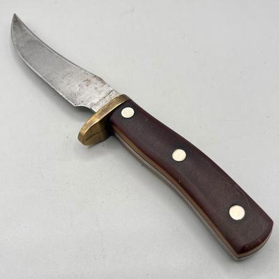 LOT 86: Wooden Handle Fixed Blade Knife Collection