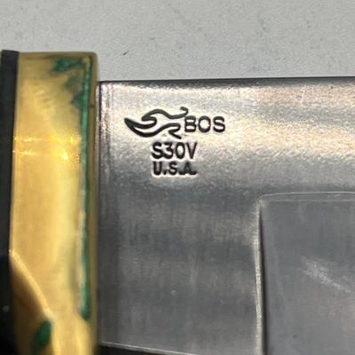 LOT 86: Wooden Handle Fixed Blade Knife Collection