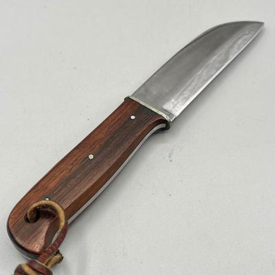 LOT 86: Wooden Handle Fixed Blade Knife Collection
