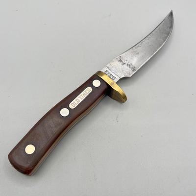 LOT 86: Wooden Handle Fixed Blade Knife Collection