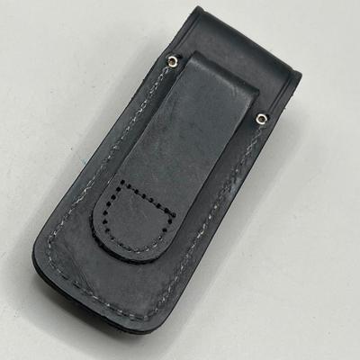 LOT 87: Pocket Knife Collection -Kershaw, Buck and More