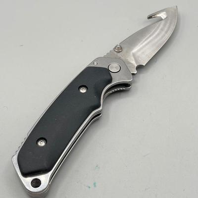 LOT 87: Pocket Knife Collection -Kershaw, Buck and More