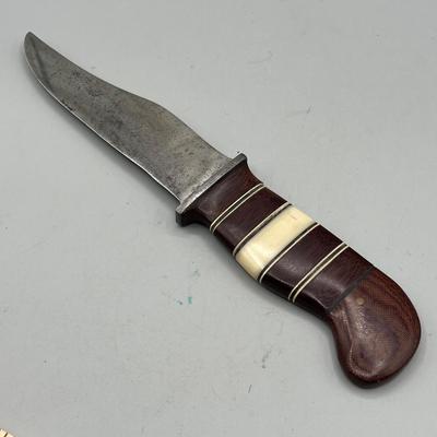 LOT 88: Vintage Fixed Blade Knife Collection - Buck and More