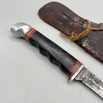 LOT 88: Vintage Fixed Blade Knife Collection - Buck and More