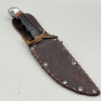 LOT 88: Vintage Fixed Blade Knife Collection - Buck and More