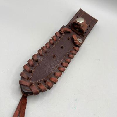 LOT 88: Vintage Fixed Blade Knife Collection - Buck and More