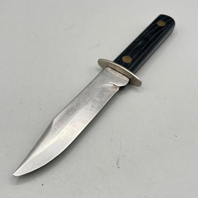 LOT 88: Vintage Fixed Blade Knife Collection - Buck and More