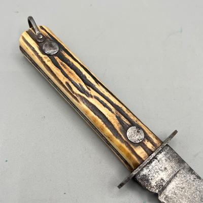 LOT 92: Vintage Carved Wood Handle Fixed Blade Knives - Rostfrei, Shrade and More