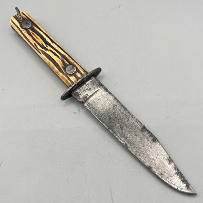 LOT 92: Vintage Carved Wood Handle Fixed Blade Knives - Rostfrei, Shrade and More