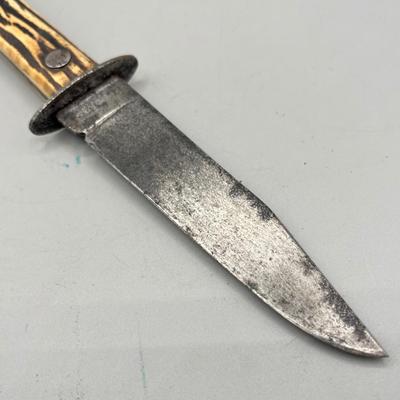 LOT 92: Vintage Carved Wood Handle Fixed Blade Knives - Rostfrei, Shrade and More