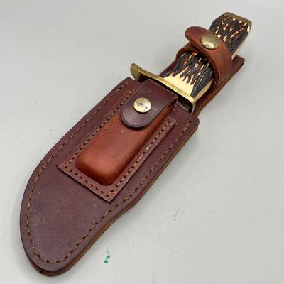 LOT 92: Vintage Carved Wood Handle Fixed Blade Knives - Rostfrei, Shrade and More