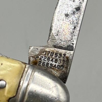 LOT 91: Vintage Blue Diamond Straight Razor and Pocket Knife Collection