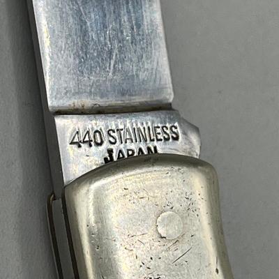 LOT 91: Vintage Blue Diamond Straight Razor and Pocket Knife Collection