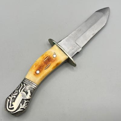 LOT 93: Fixed Blade Knife Collection - Schrade and More