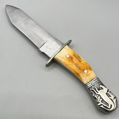 LOT 93: Fixed Blade Knife Collection - Schrade and More
