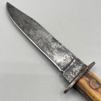LOT 93: Fixed Blade Knife Collection - Schrade and More