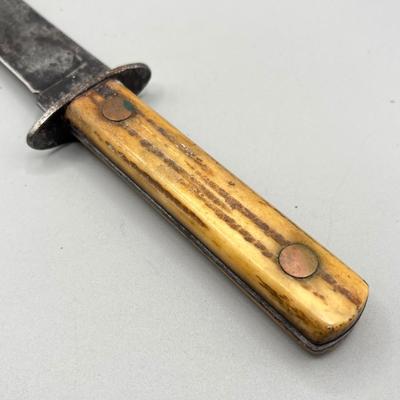 LOT 93: Fixed Blade Knife Collection - Schrade and More