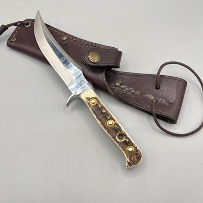 LOT 93: Fixed Blade Knife Collection - Schrade and More