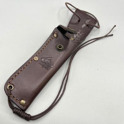 LOT 93: Fixed Blade Knife Collection - Schrade and More