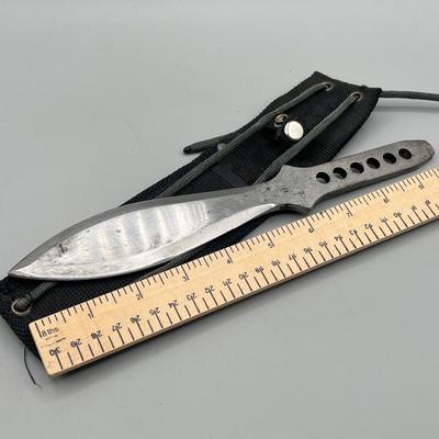 LOT 94: Fixed Blade Knife Collection